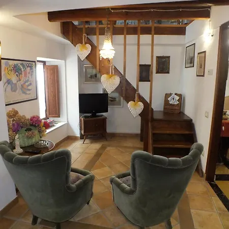 La Chicca アパート *